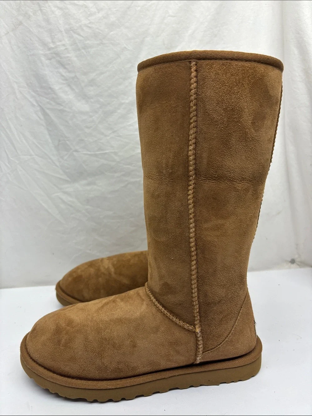 UGG Classic Tall Boots, size 7 women’s, box 1 G